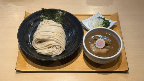 醤油豚骨つけそば